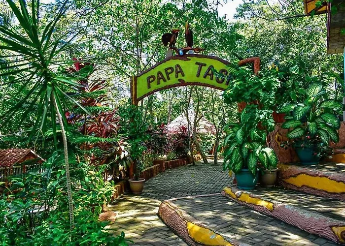 Hotel Reddoorz @ Papa Tasie Camotes Cebu