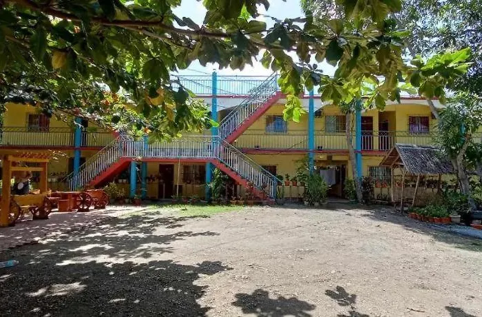 Hotel Reddoorz @ Papa Tasie Camotes