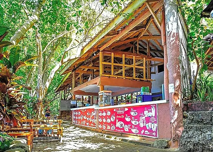Reddoorz @ Papa Tasie Camotes 2*