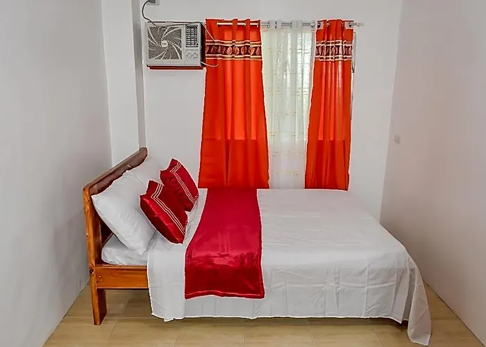 Hotel Reddoorz @ Papa Tasie Camotes